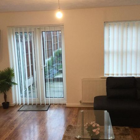 Apartmán Quiet Residential Area Within Easy Reach Of Town Manchester Exteriér fotografie